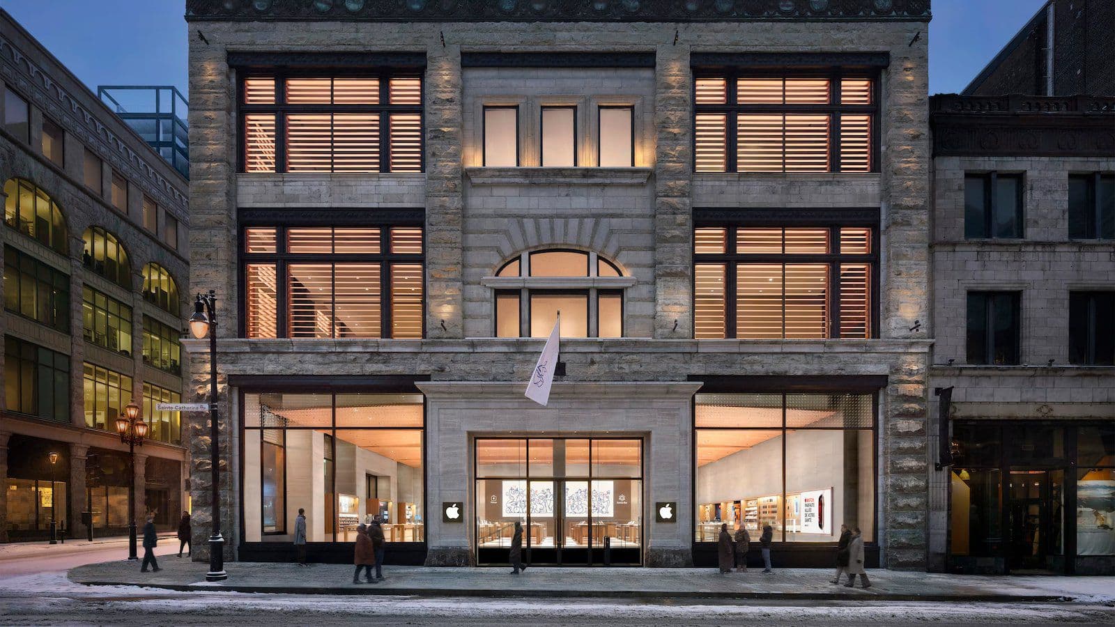 カナダ・モントリオールに新しいApple Storeがオープン。地元アーティストとのコラボも